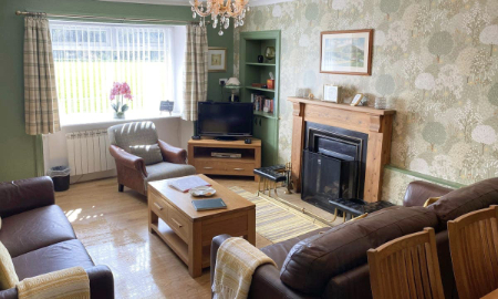 Living room of Balnowlart Lodge.